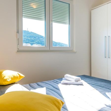 Apartment Mala ดูบรอฟนิก ภายนอก รูปภาพ